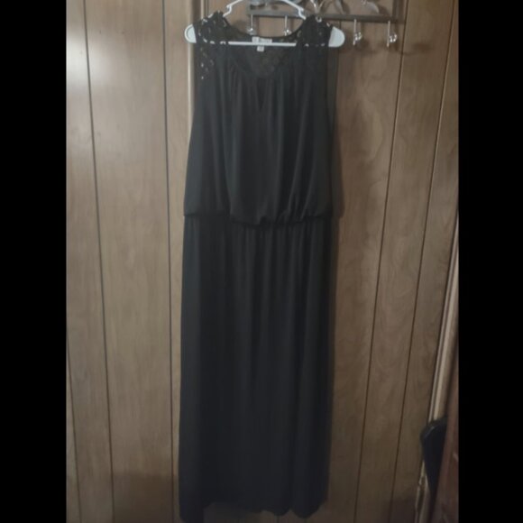 Women's 2XL Maxi Dress - Picture 2 of 3